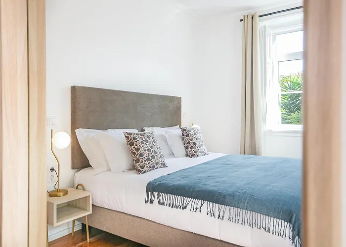 Guest house Alvalade Palace Lisbon